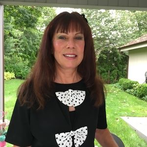 Meet your Posher, Sharon